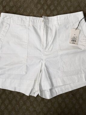 NWT A New Day White High-Rise Patch Pocket Bermudas